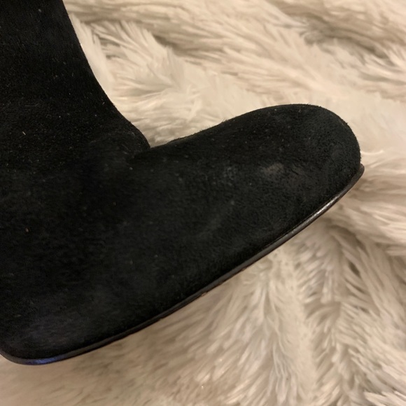 Elizabeth and James Rizzo Suede Cuff Heel 8 1/2 - Picture 10 of 11